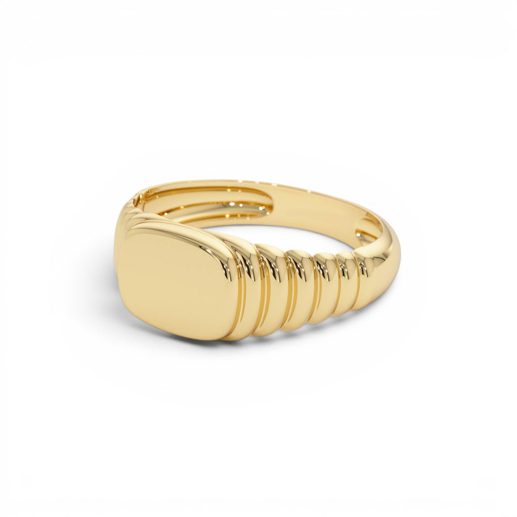 14k Gold Ribbed Cushion Signet Ring - view 4
