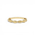 14K Oval Link Band Ring by Orlina Fine