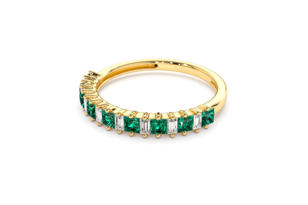 14K Unique Princess Cut Emerald and Baguette Diamond Ring - view 9